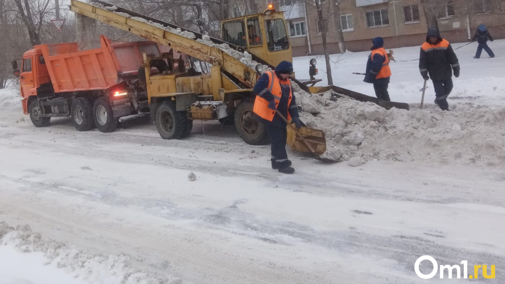 Мэр Новосибирска Анатолий Локоть прокомментировал плохую уборку тротуаров от льда