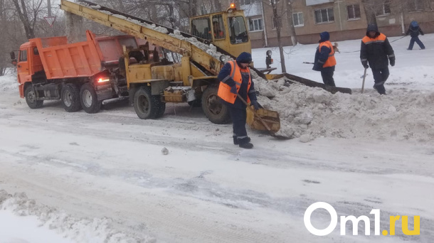 Мэр Новосибирска Анатолий Локоть прокомментировал плохую уборку тротуаров от льда