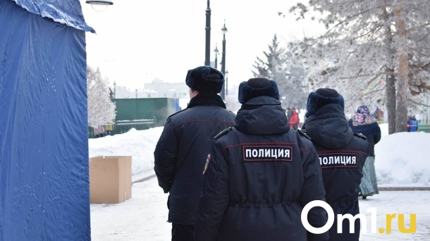 Удар в спину: новосибирские следователи закрыли дело о нападении охранника на подростка