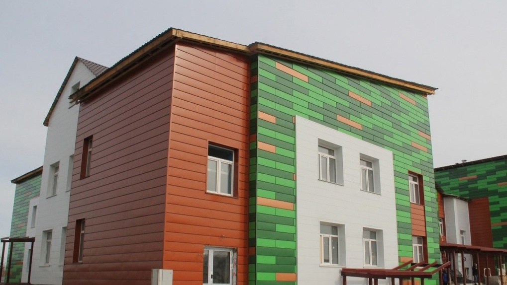 В Омске закончили строительство детского сада на 1-й Станционной