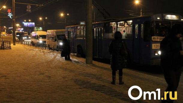 «20 минут на одном месте». Омичи снова жалуются на пробки в городе
