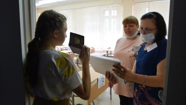 В Новосибирске гимназия отказала 28 ученикам в переводе в 10-й класс