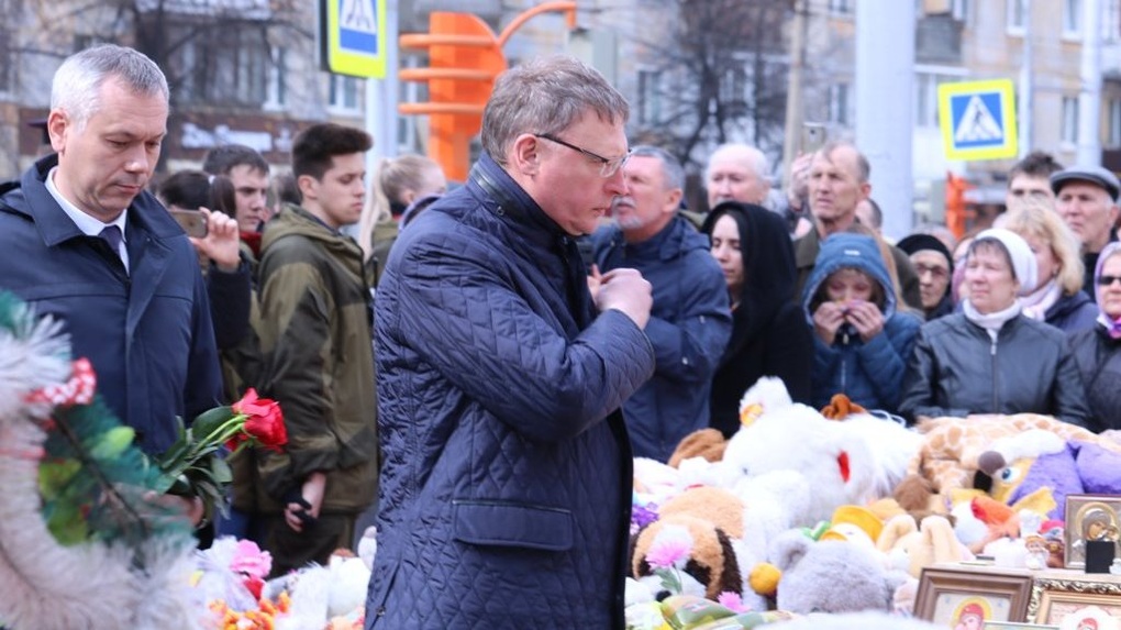 Бурков съездил в Кемерово на панихиду по погибшим в ТЦ «Зимняя вишня»
