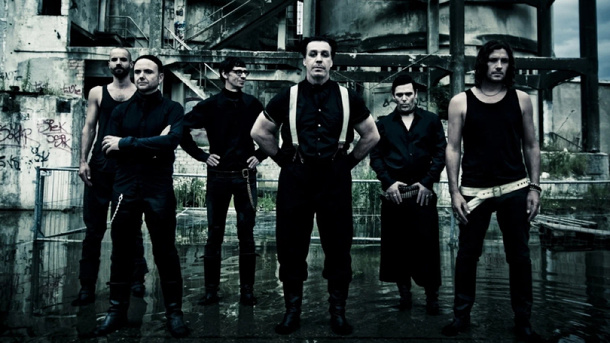 Группа Rammstein включила на концерте патриотичную песню в поддержку России. ВИДЕО