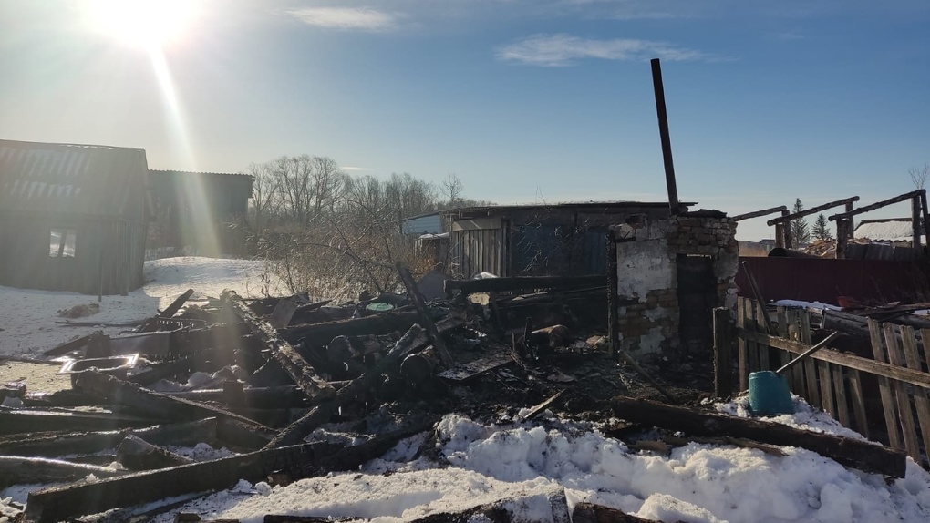 В Омской области накануне Нового года в своём доме сгорел мужчина