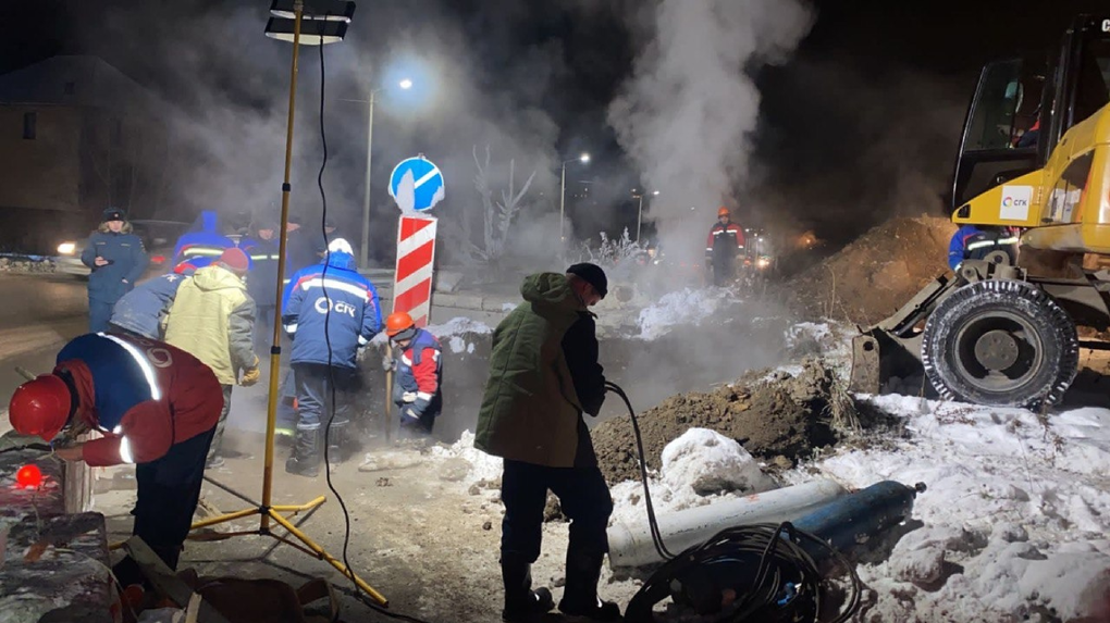 В Новосибирске устранили крупную коммунальную аварию на Ключ-Камышенском плато