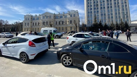 Не оплатишь на месте – заберут машину. На дорогах Омска ловят должников