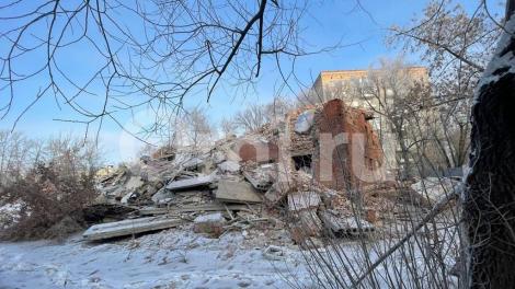 В Омске полностью снесли аварийную пятиэтажку на 20-го Партсъезда
