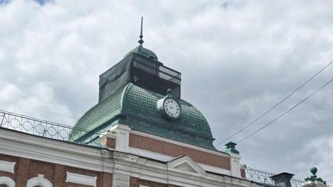 Запустят часы: знаменитую башню в центре Омска отремонтируют ко Дню города