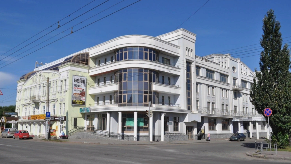 Свободные номера: в Омске, возможно, введут в эксплуатацию недостроенную гостиницу в центре города