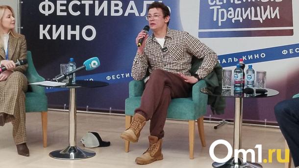 Актёра Кологривого убрали из списка артистов гала-концерта после драки в Новосибирске