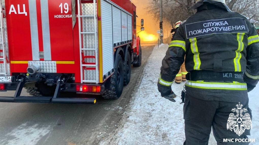 Пожар на улице Волочаевской в Новосибирске полностью ликвидирован