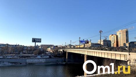 Движение по Комсомольскому мосту в Омске полностью перекроют