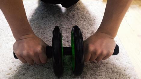 Мастер спорта РФ дала советы для здоровья спины — топ-5 упражнений, чтобы не болела поясница