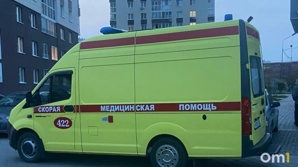 Пьяный омич устроил бунт в машине скорой помощи