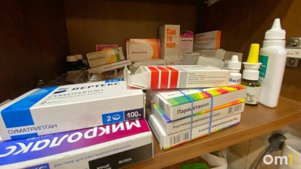 В осенний период времени омичей атакуют риновирусы и COVID-19