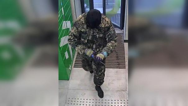 За информацию об омиче, взорвавшем банкомат, объявили вознаграждение