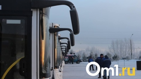 Глава города Сергей Шелест поздравил сотрудников городского транспорта с днём автомобилиста