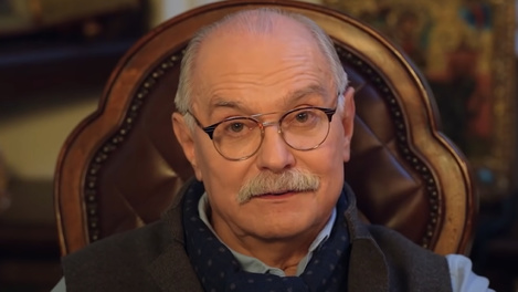 Режиссёр Никита Михалков призвал «перекрыть кислород» сбежавшим из России звёздам