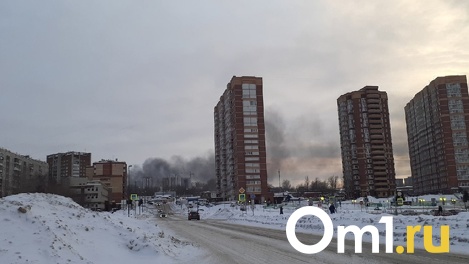 Цистерну с бензином потушили пожарные в Новосибирске. ВИДЕО