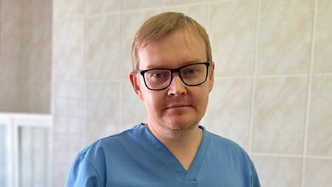 Врачи помогли 100-летней омичке со сложным переломом