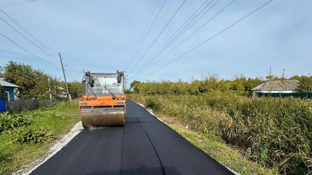 В Омске за день заасфальтировали улицу в частном секторе