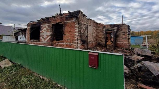 МЧС назвало причину страшного пожара, убившего бабушку с внучкой