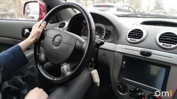 Омичку оштрафовали за спрятанную машину