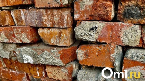 41 аварийный дом в Омске должен быть расселён до осени