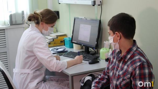 «Отказывают пациентам»: в больнице под Новосибирском остановили оказание плановой медпомощи