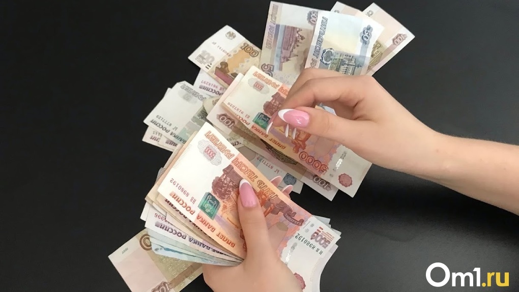 ВТБ: россияне потратят на подарки к 8 марта в среднем более 5 тыс. рублей