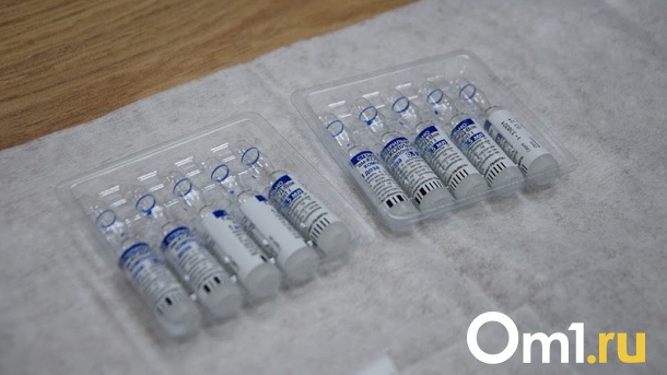 Кому из омичей нельзя прививаться от COVID-19? Начал действовать новый перечень противопоказаний