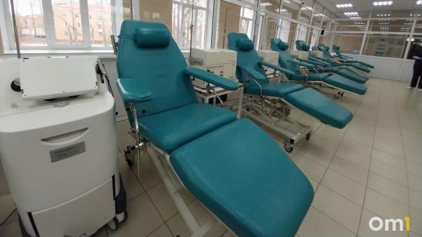 Всего за три месяца омичи сдали 5 тысяч литров крови