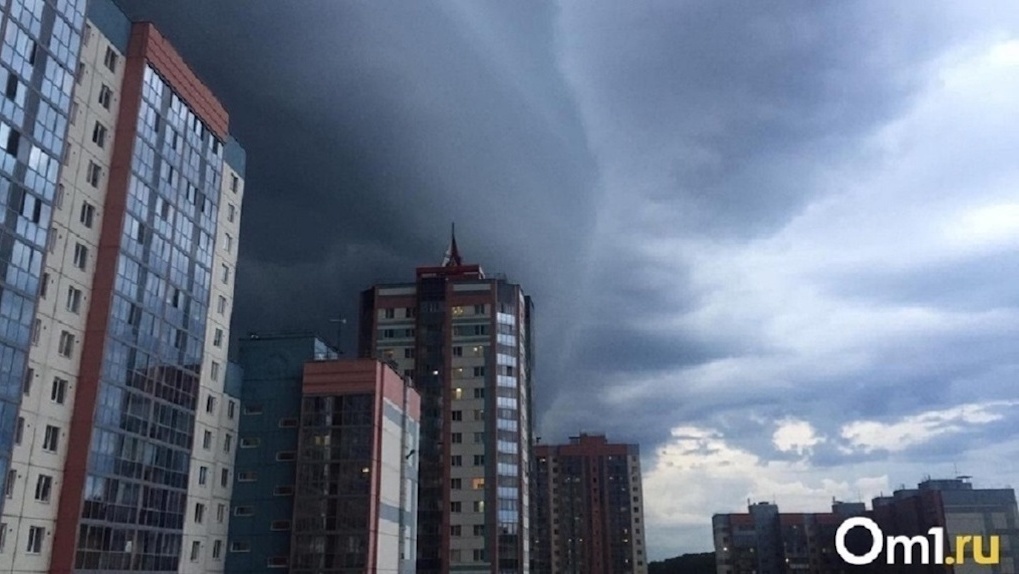 Гроза, ливень и шторм: мощный циклон из Казахстана накроет Новосибирскую область