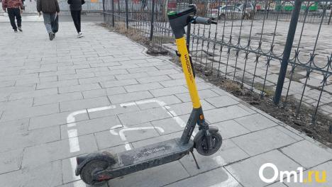 Бастрыкин требует найти самокатчика, сбившего шестилетнюю девочку в Омске