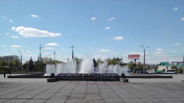 В Омске на спуске с Комсомольского моста появится островок безопасности