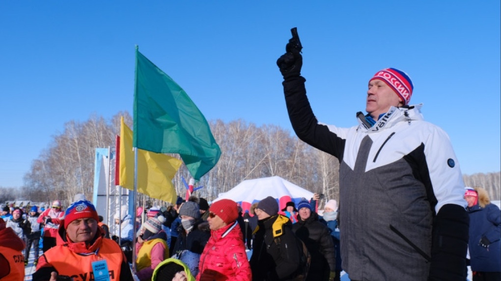 3 000 спортсменов приняли участие в «Лыжне России» в Новосибирске. ФОТО
