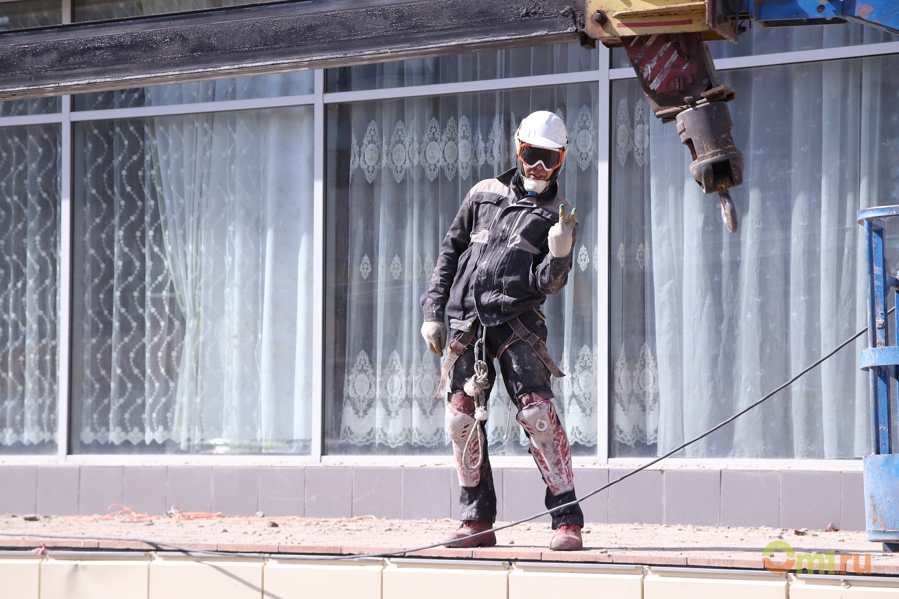 В какой цвет покрасят омские дома к приезду Путина? Фотопроект | 25.07.2019  | Омск - БезФормата