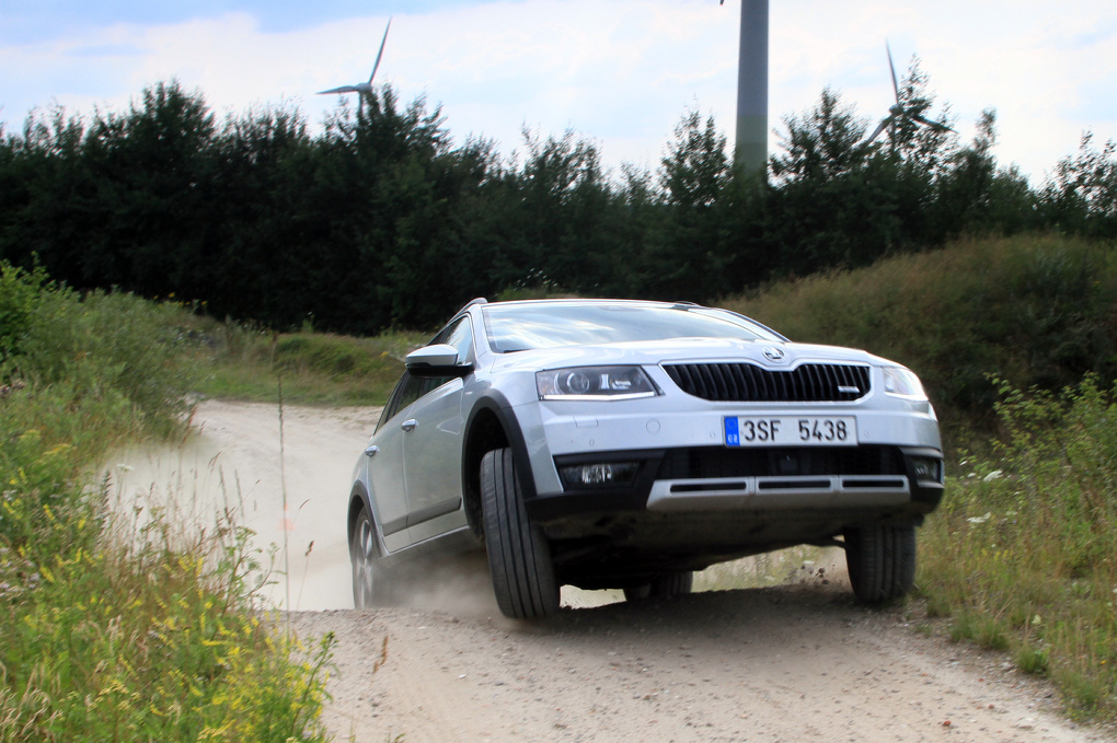 Skoda Octavia Scout 2016