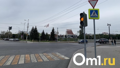 На омских улицах установят 27 новых светофоров