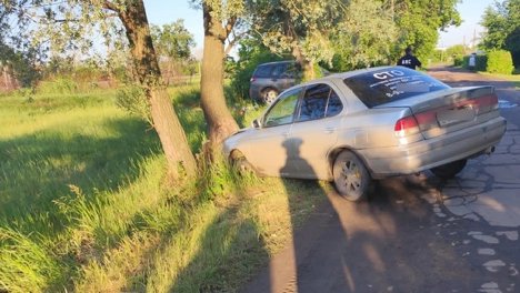 Пьяная омичка угнала автомобиль такси, потому что ей не понравилась стоимость проезда