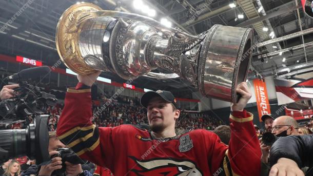 Судьба потенциального новичка «Авангарда» из НХЛ станет понятна в начале июля