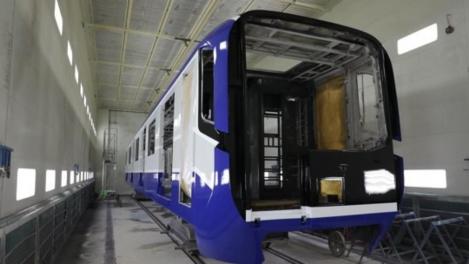 Новые вагоны для новосибирского метро начали окрашивать на заводе