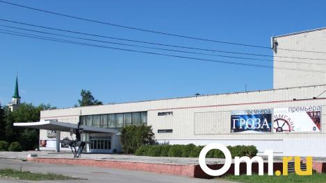 Появилась новая дата окончания ремонта омского ТЮЗа