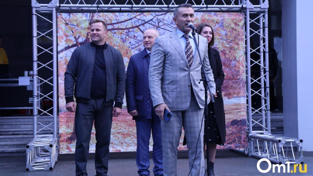 Празднование Дня соседей состоялось на площади перед НГПУ