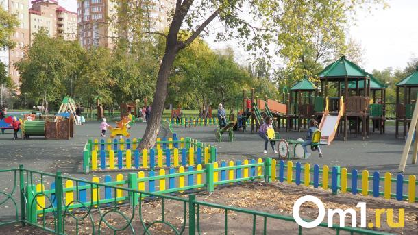 Жители Левобережья бьют тревогу из-за сообщений о незнакомце у детских площадок
