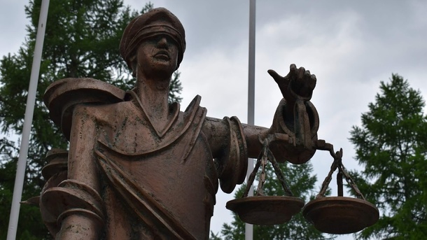 Прокуратура провела проверку после переноса стелы героям ВОВ в Новосибирске