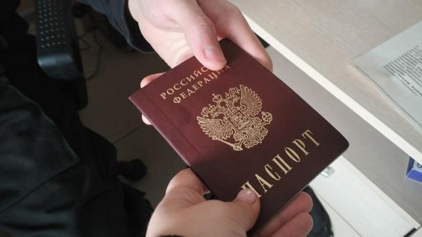 Альфонсы-мигранты попались силовикам в новосибирском «Толмачёво»