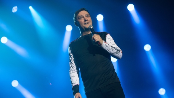 Шатунов умер! В Новосибирске сорвался концерт исполнителя хита «Белые розы»