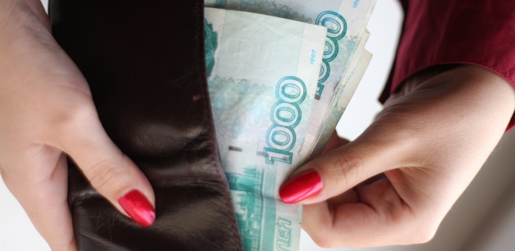 Замдиректора интерната в Омской области вымогала у воспитателей деньги
